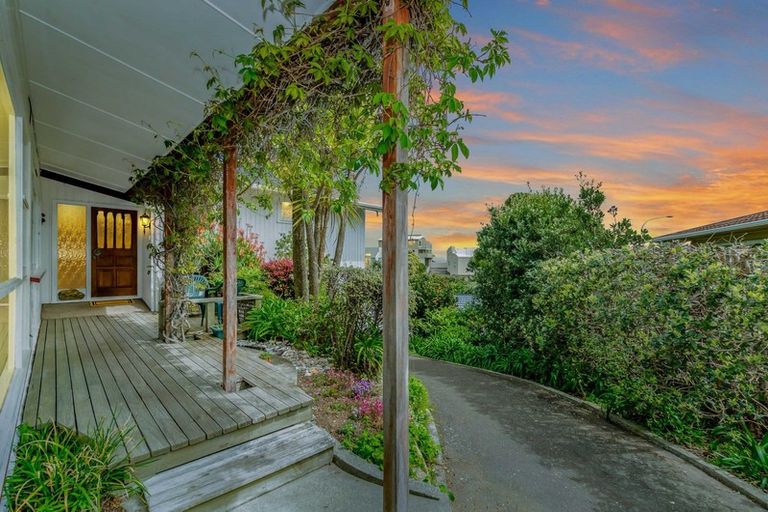 Photo of property in 388 Kapiti Road, Paraparaumu Beach, Paraparaumu, 5032