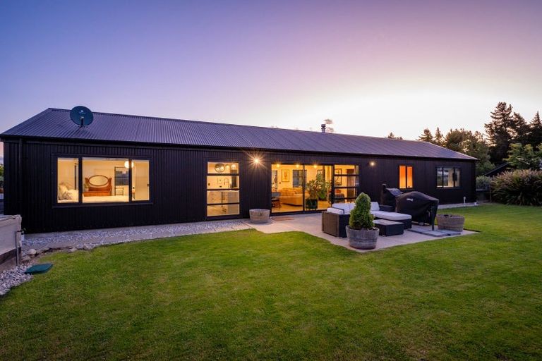Photo of property in 7 Francis Lane, Lake Hawea, Wanaka, 9382
