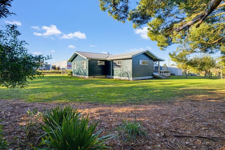 Photo of property in 10 Factory Road, Ballance, Pahiatua, 4983