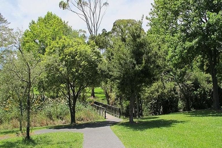 Photo of property in 30 Ranui Avenue, Ranui, Auckland, 0612