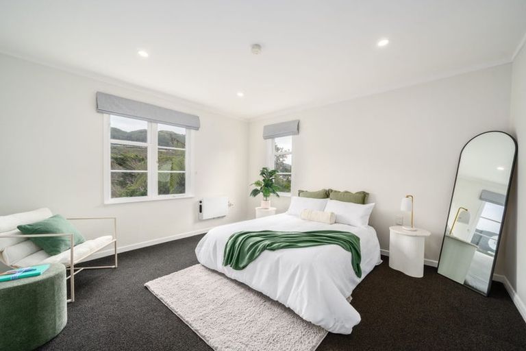 Photo of property in 53 Handyside Street, Tawa, Wellington, 5028