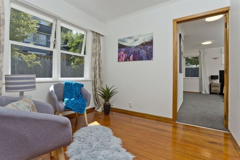 Photo of property in 37 Orion Place, Hillcrest, Auckland, 0627