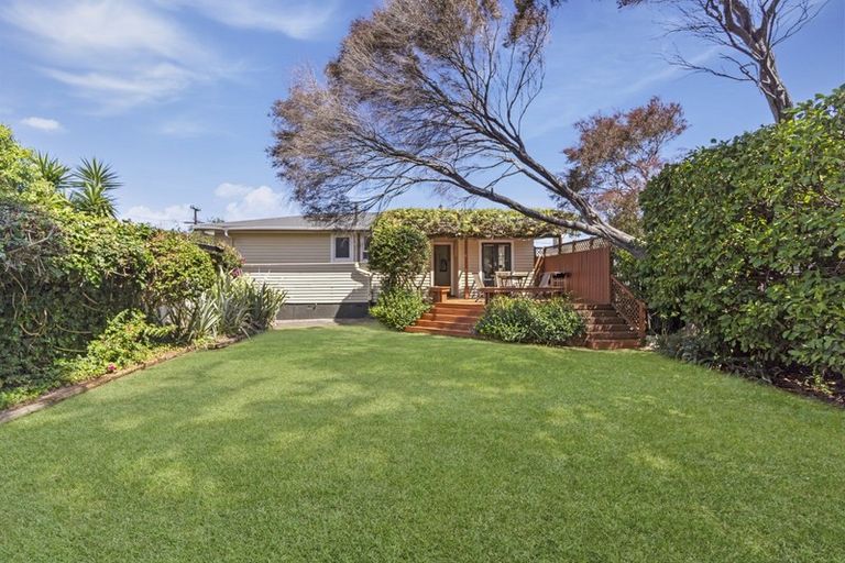 Photo of property in 13 Matapouri Road, Mangere Bridge, Auckland, 2022