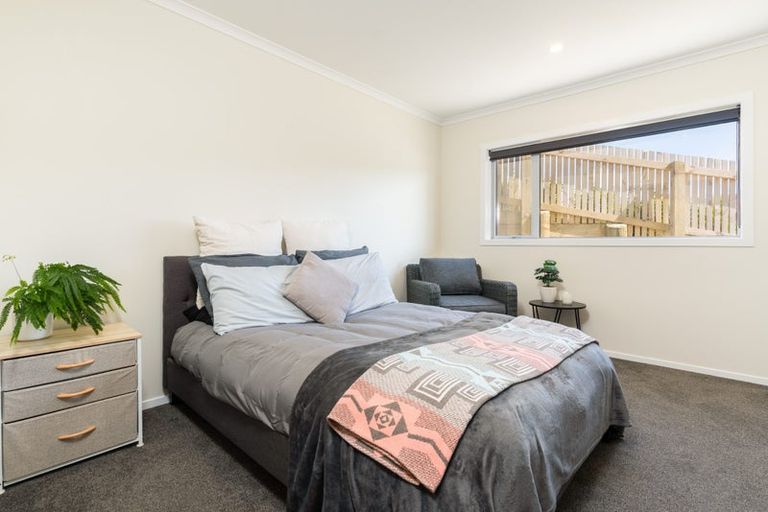 Photo of property in 17 Prestwich Rise, Churton Park, Wellington, 6037