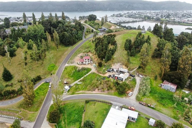 Photo of property in 18 Manuka Drive, Whangamata, 3691