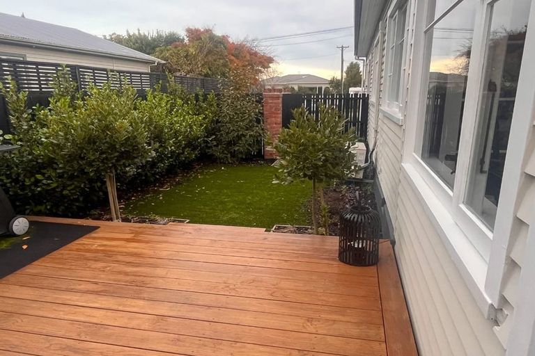 Photo of property in 155 Weston Road, St Albans, Christchurch, 8052