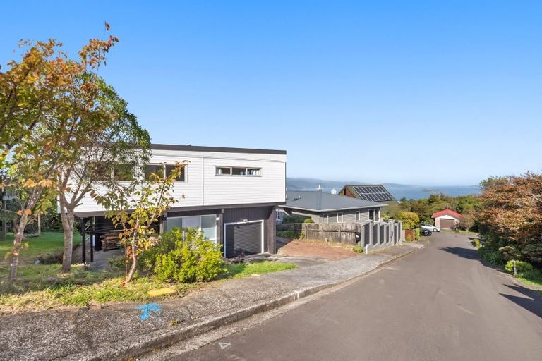 Photo of property in 12 Laurel Grove, Maungaraki, Lower Hutt, 5010