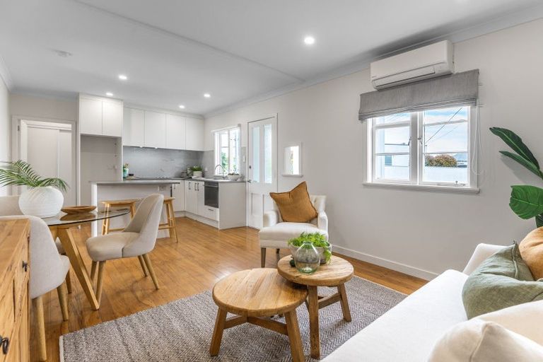 Photo of property in 2/27 Calliope Road, Devonport, Auckland, 0624