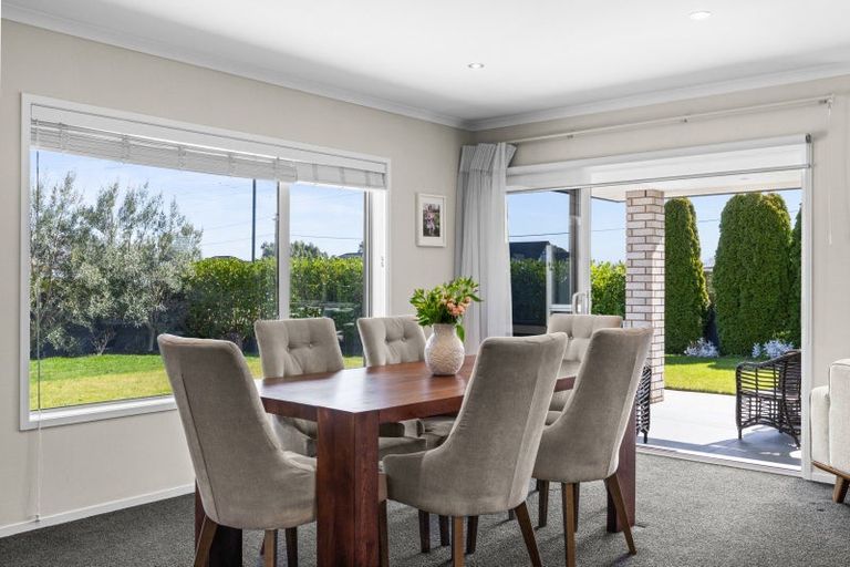 Photo of property in 1 Whakatomo Place, Havelock North, 4130