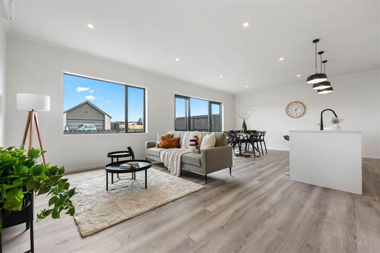 Photo of property in 8 Guillaume Street, Chartwell, 3210