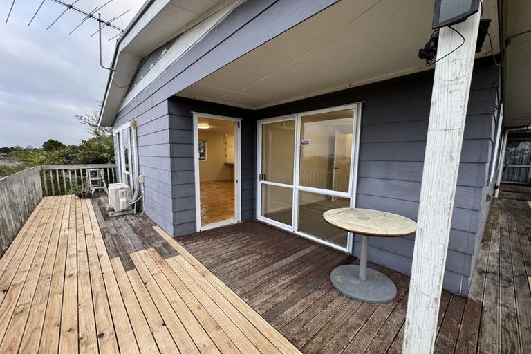 Photo of property in 26 Weldene Avenue, Glenfield, Auckland, 0629