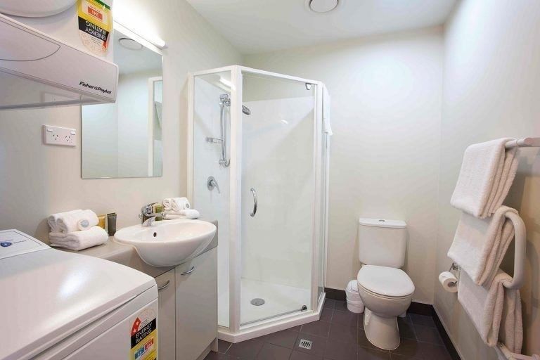 Photo of property in 202/17 Osterley Way, Manukau, Auckland, 2104