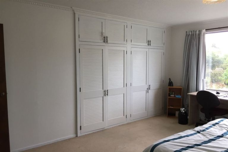 Photo of property in 5 Kingham Place, Avonhead, Christchurch, 8042