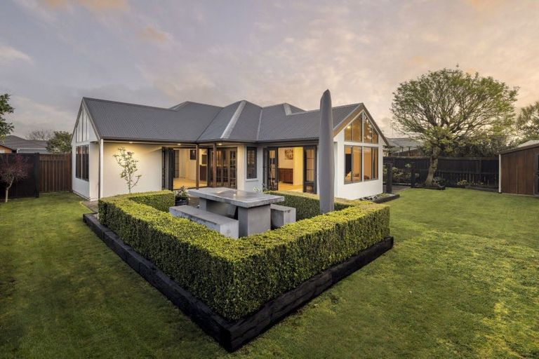 Photo of property in 15 Edenpark Drive, Rototuna North, Hamilton, 3210