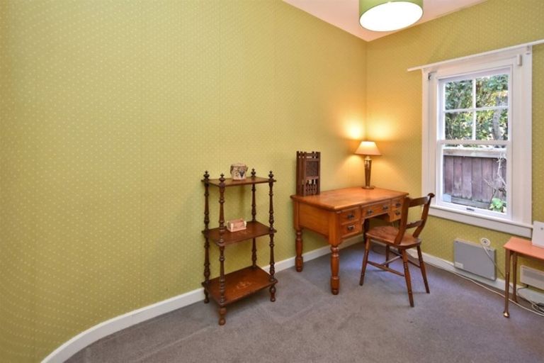 Photo of property in 27 Makora Street, Fendalton, Christchurch, 8041