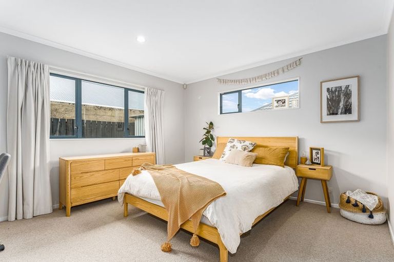 Photo of property in 57 Kapiti Crescent, Titahi Bay, Porirua, 5022