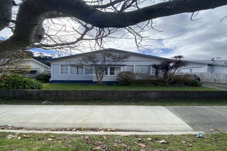 Photo of property in 13 Te Mome Road, Alicetown, Lower Hutt, 5010