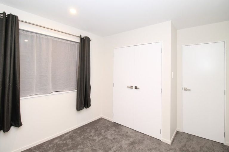Photo of property in 4 Fruitvale Road, New Lynn, Auckland, 0600