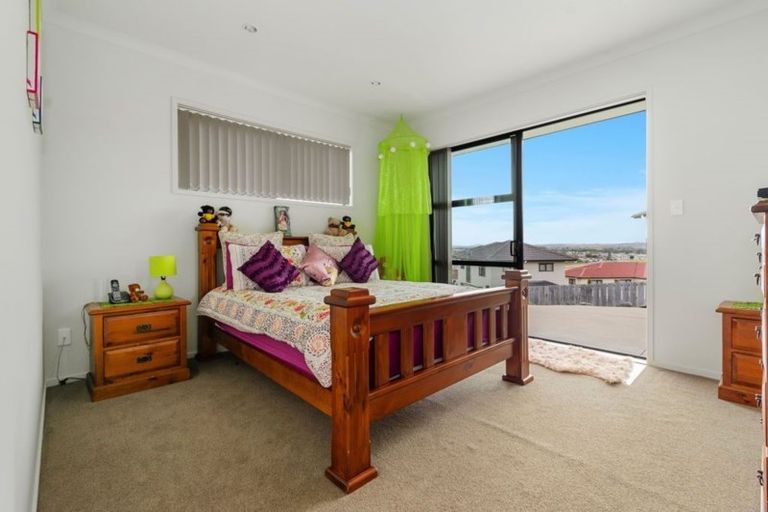 Photo of property in 31 Kirikiri Drive, Papakura, 2110
