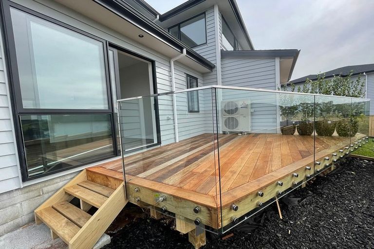 Photo of property in 7 Pepeke Way, Orewa, 0931