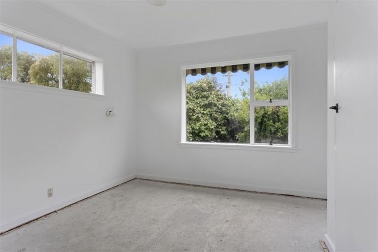Photo of property in 257 Fifield Terrace, Opawa, Christchurch, 8023