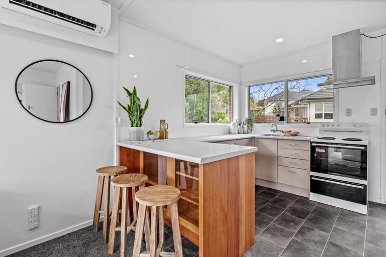 Photo of property in 2/19 Bentley Avenue, Glenfield, Auckland, 0629