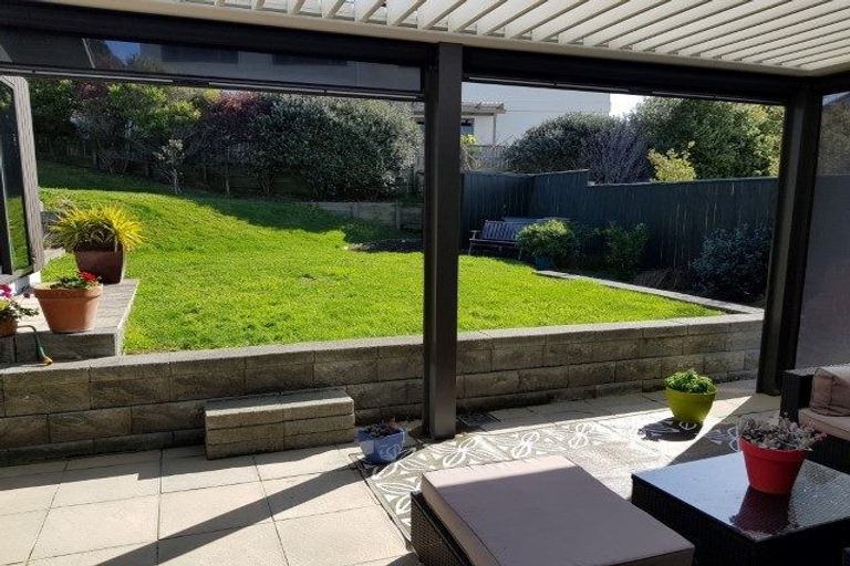 Photo of property in 52 The Masthead, Whitby, Porirua, 5024