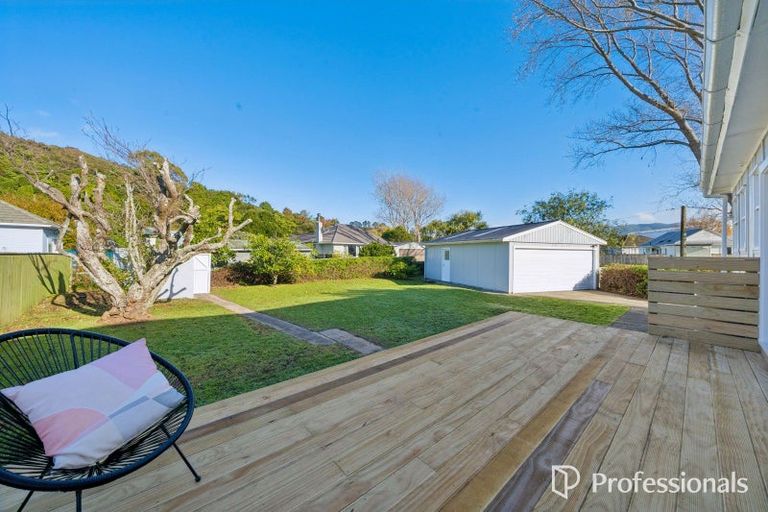 Photo of property in 88 Waddington Drive, Naenae, Lower Hutt, 5011
