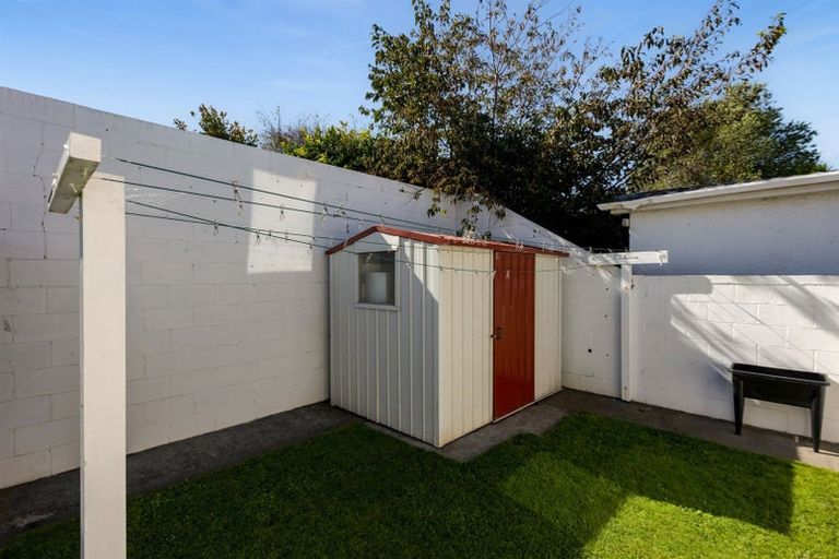 Photo of property in 4 Surrey Street, Hawera, 4610