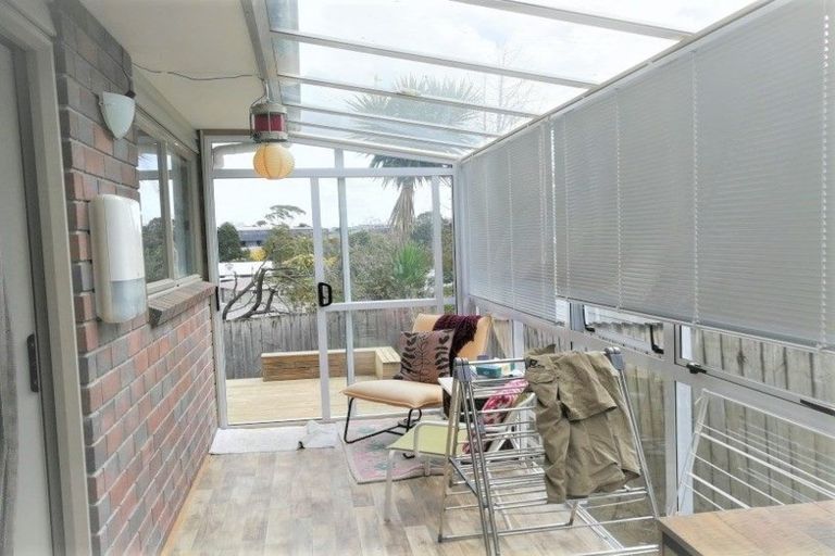 Photo of property in 10a Marie Crescent, Te Atatu South, Auckland, 0610