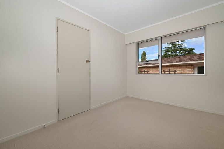 Photo of property in 104 Hinewa Road, Otumoetai, Tauranga, 3110