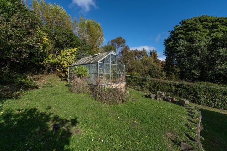 Photo of property in 43 Kotare Street, Waikanae, 5036