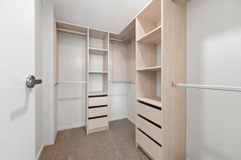Photo of property in 2 Seaford Place, Murrays Bay, Auckland, 0630