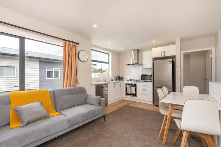 Photo of property in 10 Frankmoore Avenue, Johnsonville, Wellington, 6037