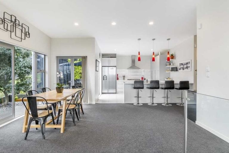Photo of property in 24 Kittiwake Drive, Schnapper Rock, Auckland, 0632