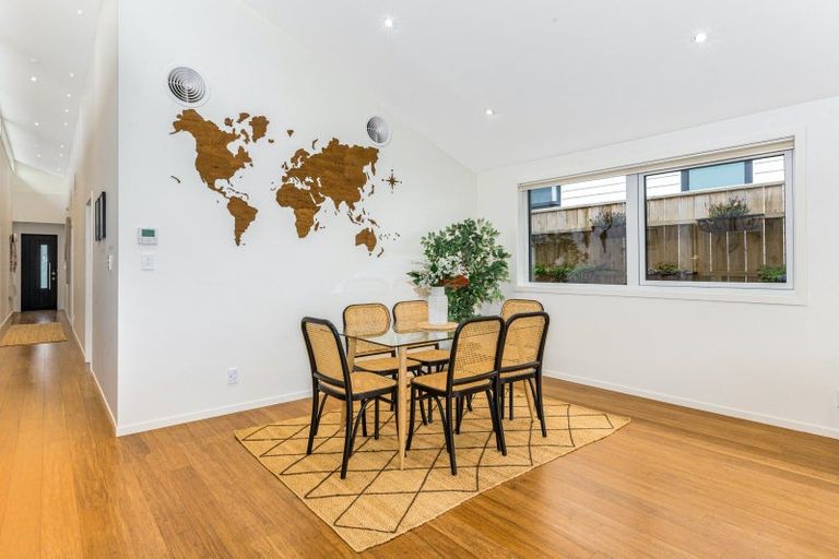 Photo of property in 3 Ramarama Lane, Crofton Downs, Wellington, 6035