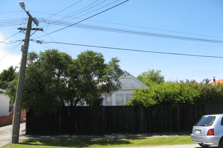Photo of property in 44 Woodville Street, Edgeware, Christchurch, 8013
