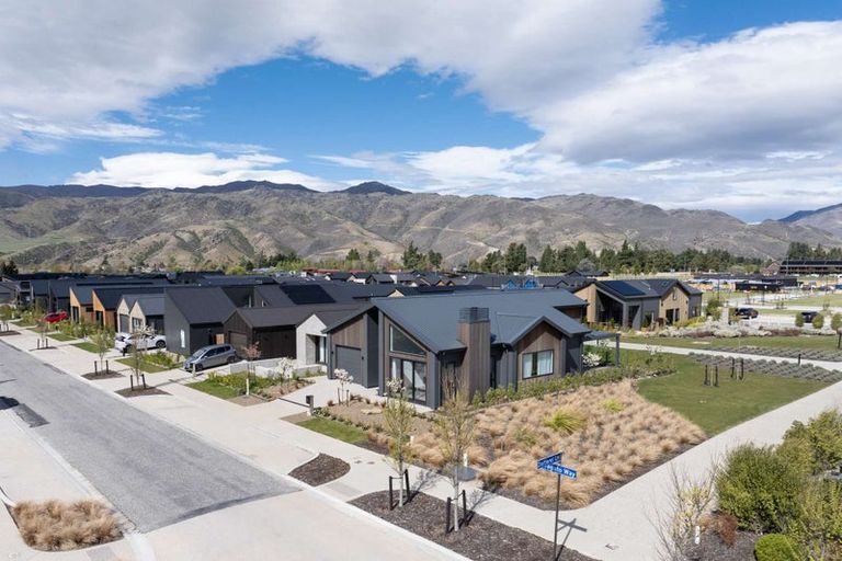 Photo of property in 24 Bragato Way, Cromwell, 9310