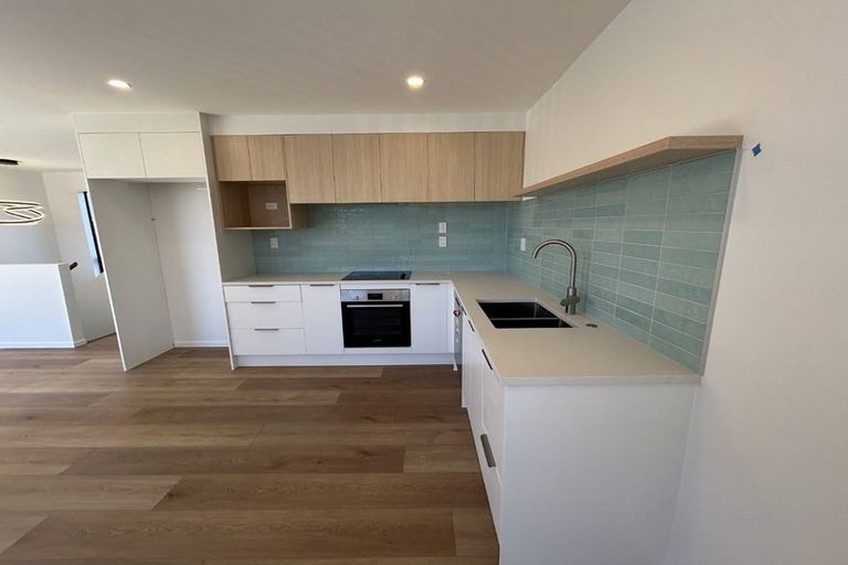 Photo of property in 15c Arimu Road, Papakura, 2110