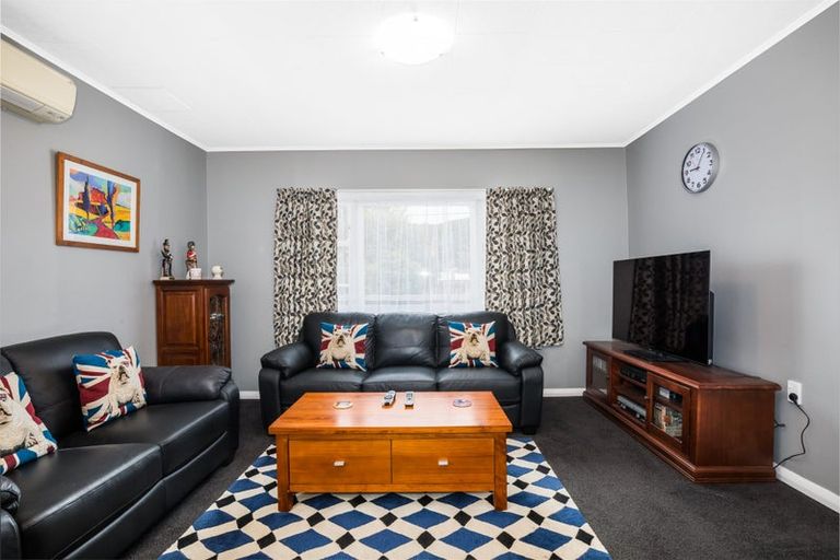 Photo of property in 32 Hyde Street, Wainuiomata, Lower Hutt, 5014