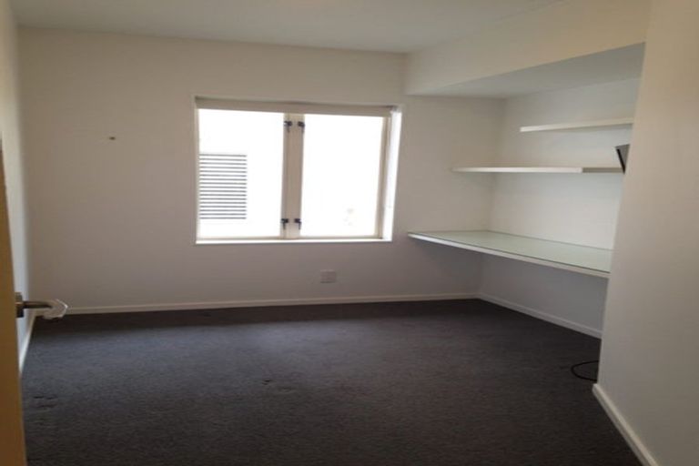 Photo of property in Luxford Villas, 115/72u Herald Street, Berhampore, Wellington, 6023