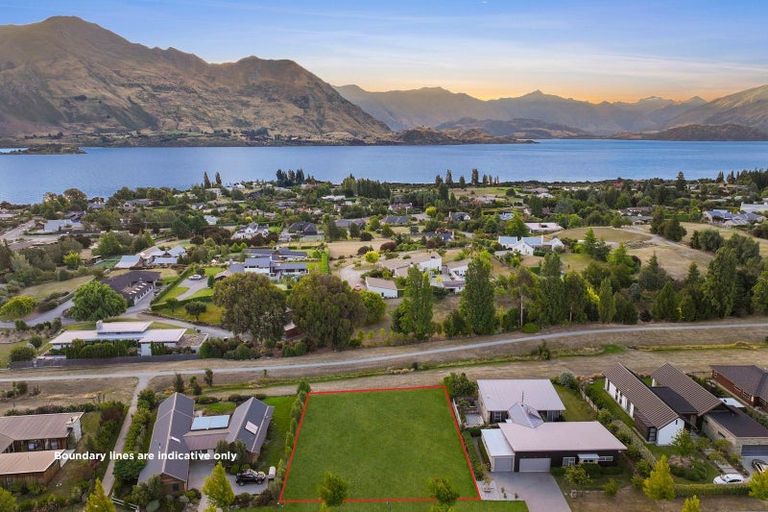 Photo of property in 22 Greenbelt Place, Wanaka, 9305