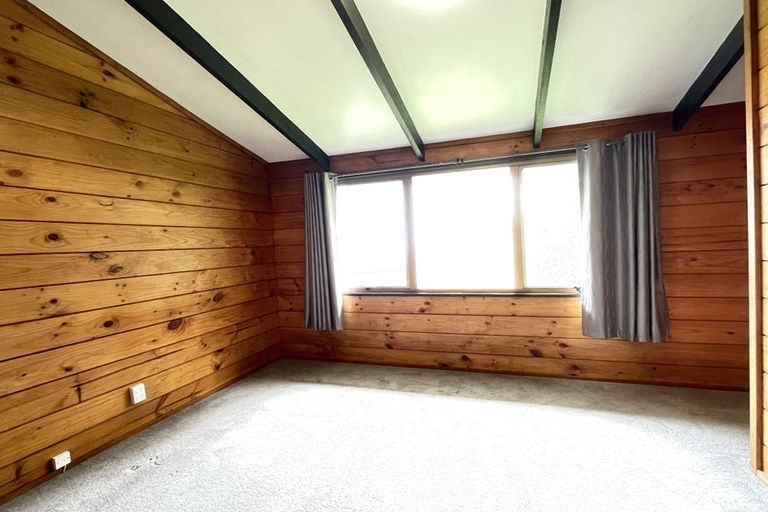 Photo of property in 26 Seaview Road, Glenfield, Auckland, 0629