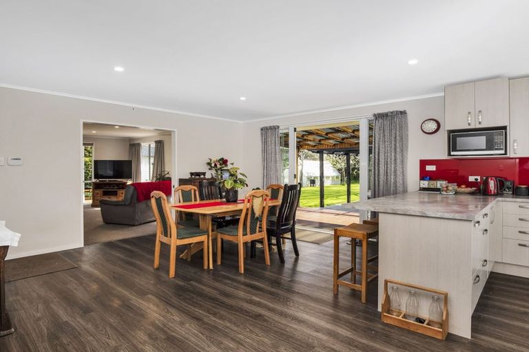 Photo of property in 97 Gear Road, Te Horo, Otaki, 5582