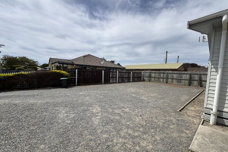 Photo of property in 2 Wildwood Avenue, Wainoni, Christchurch, 8061