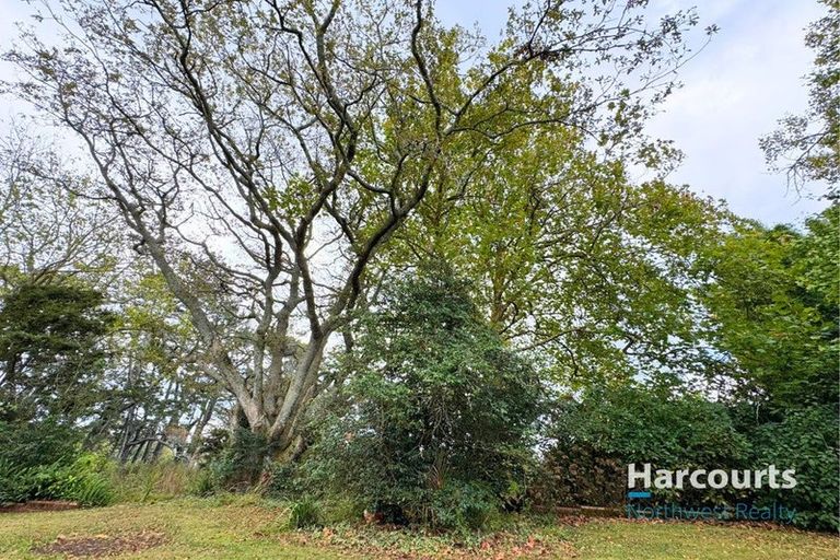 Photo of property in 86 Tawa Road, Kumeu, 0891
