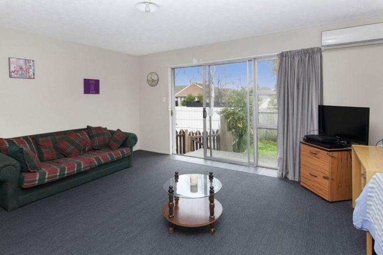 Photo of property in 41 Oldwood Street, Bishopdale, Christchurch, 8053