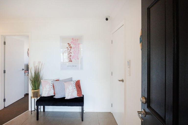 Photo of property in 52 Brooklyn Heights Drive, Kelvin Grove, Palmerston North, 4414