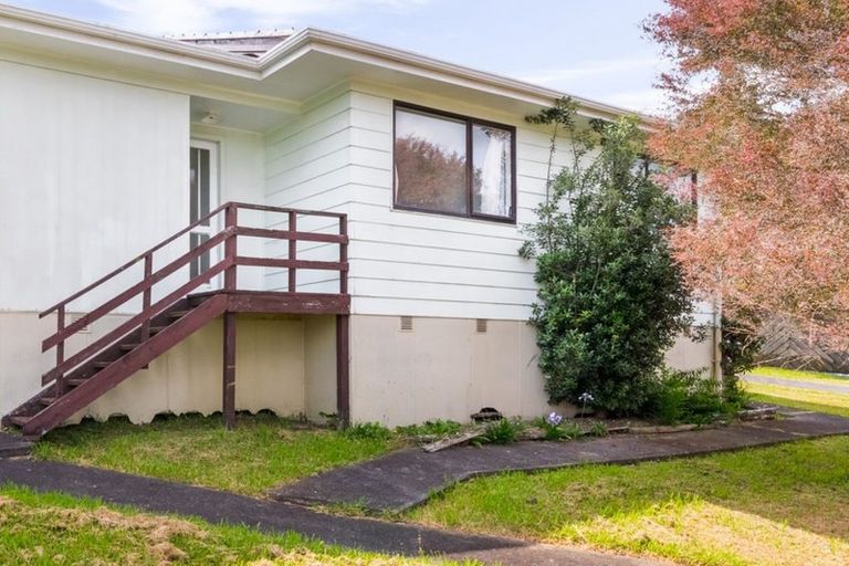 Photo of property in 86 Sunvue Road, Glen Eden, Auckland, 0602