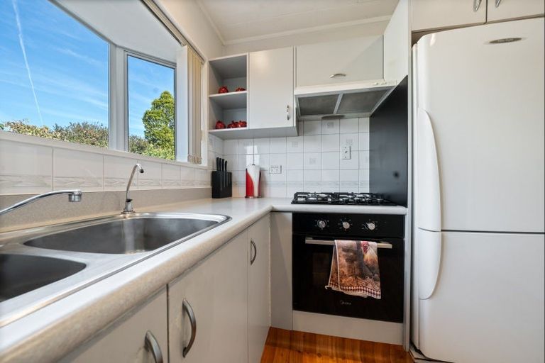 Photo of property in 19 Bronte Place, Whalers Gate, New Plymouth, 4310